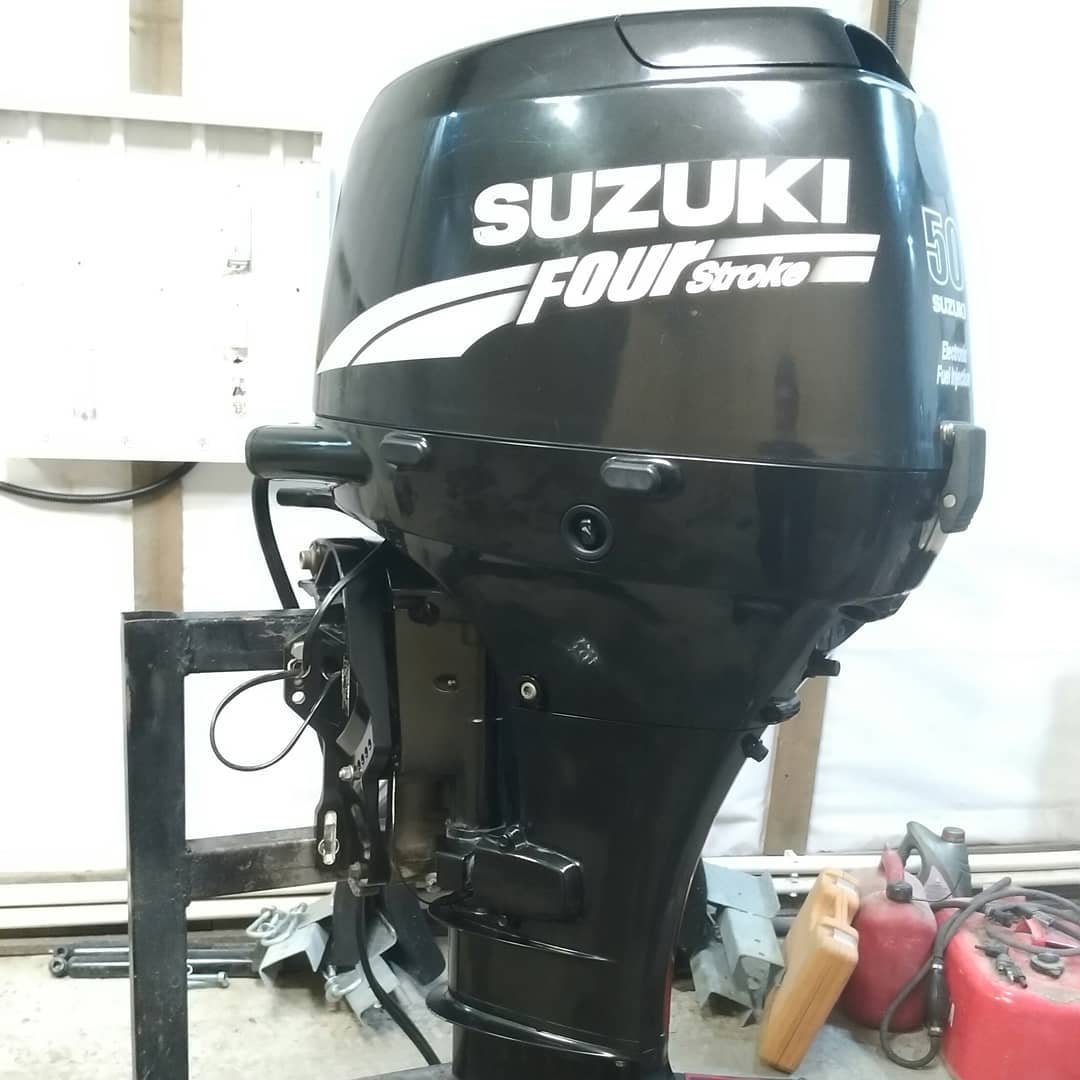 2005 Suzuki DF50 50HP Outboard Motor for Sale (7) 2005 Suzuki DF50 50HP Outboard Motor for Sale