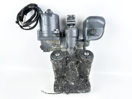 2001 Yamaha 200 HP Outboard Trim Unit