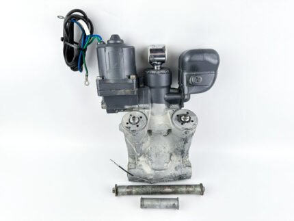 2002 Yamaha 200 HP Outboard Trim Tilt