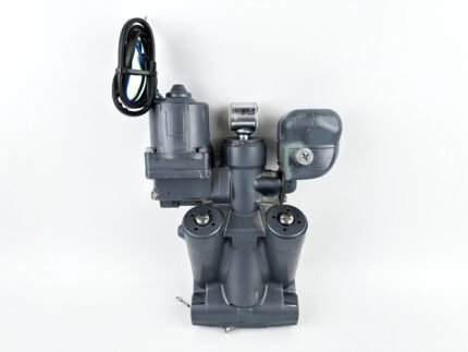 2004 Yamaha 115 HP Outboard Trim Unit