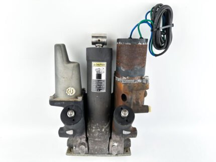 2005 Mercury 150HP 2-Stroke Outboard Trim Unit