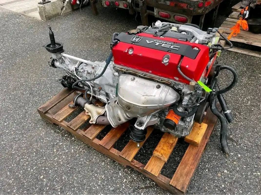Honda F20C AP1 S2000 Engine & 6-Speed Transmission