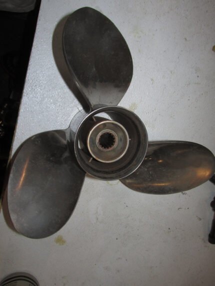 Suzuki DF115 115hp Stainless Steel Propeller