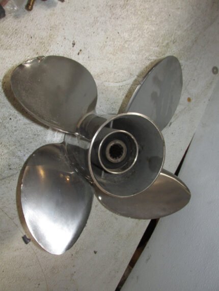 Suzuki DF70 70hp 4 Blade Propeller