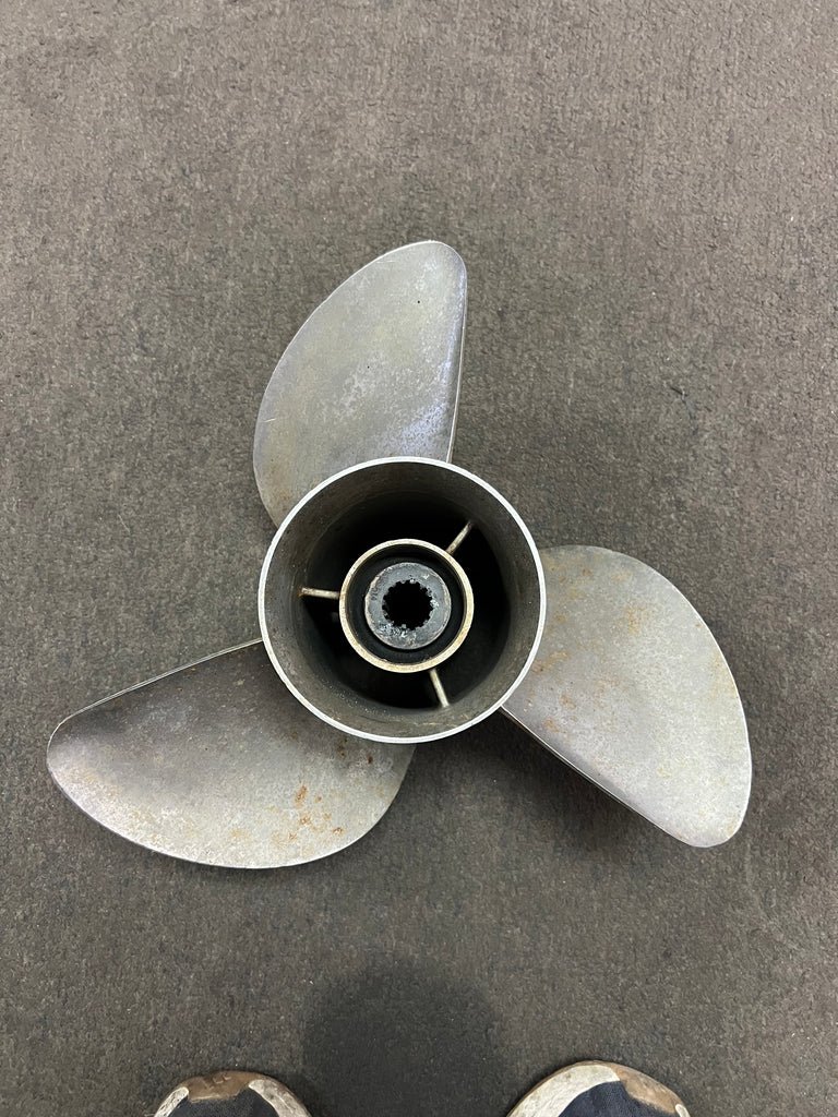 Yamaha 150-200hp 2-Stroke Counter Rotation Propeller Yamaha 150-200hp 2-Stroke Counter Rotation Propeller