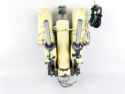 Yamaha 200-300 HP Outboard Trim Tilt Unit