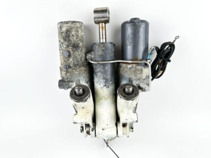 Yamaha 200-300 HP Outboard Trim Tilt Unit